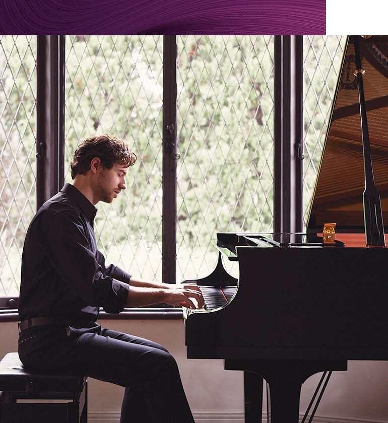 Grand Pianos