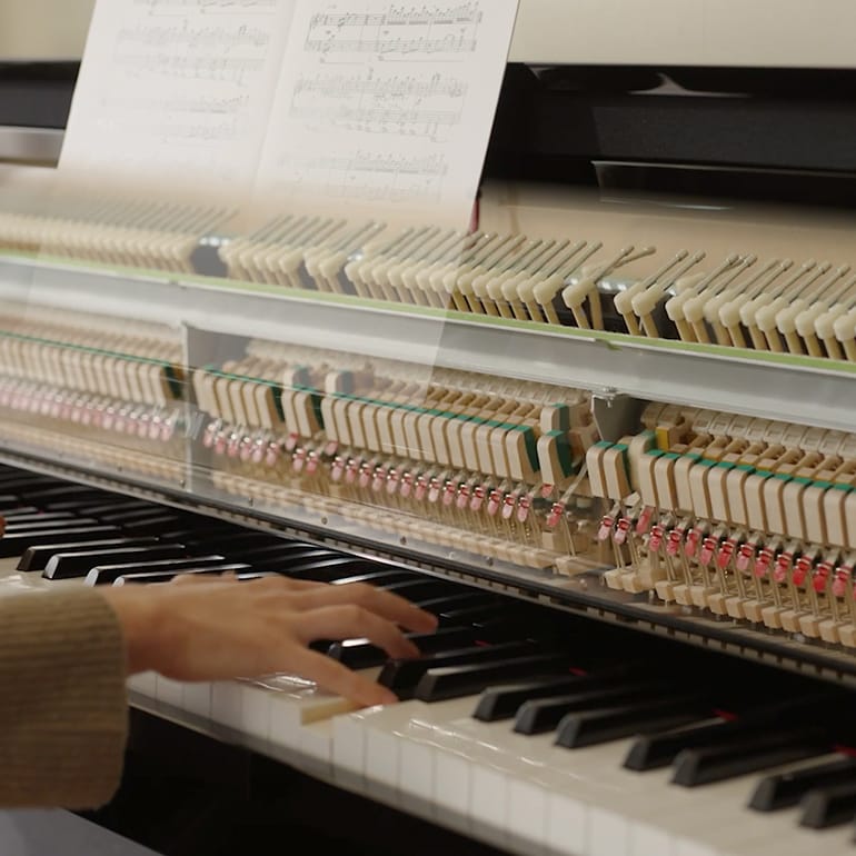 NU1XA - Overview - AvantGrand - Products - Pianos - Musical